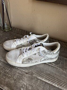 Vintage Havana Womens Sneakers White Silver Snake Star Design Lace Size 8
